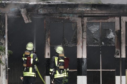 Feuer in einem leerstehenden Werkstattgebäude