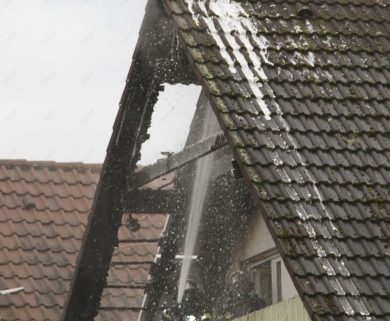 Feuer auf Balkon