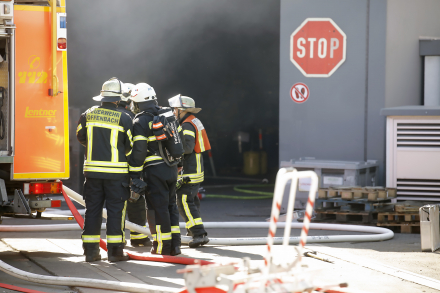 Großbrand in Offenbacher Recycling Betrieb